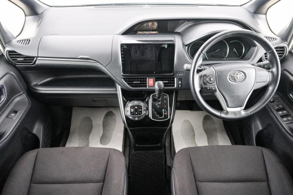 Toyota Esquire I Красноярск  - изображение 11