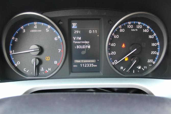 Toyota RAV4 IV (XA40) Рестайлинг с пробегом 2016 года, цена 2 410 000 рублей, 112000 км, внедорожник, Автокод Объявления