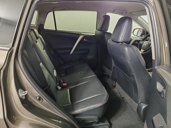Toyota RAV4 IV (XA40) с пробегом 2014 года, цена 1 799 000 рублей, 232105 км, внедорожник, Автокод Объявления