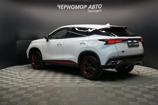 Omoda C5 I с пробегом 2022 года, цена 1 622 000 рублей, 59143 км, внедорожник, Автокод Объявления
