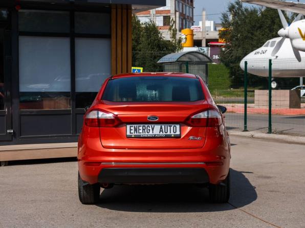 Ford Fiesta Mk6 Рестайлинг с пробегом 2015 года, цена 650 000 рублей, 199549 км, седан, Автокод Объявления