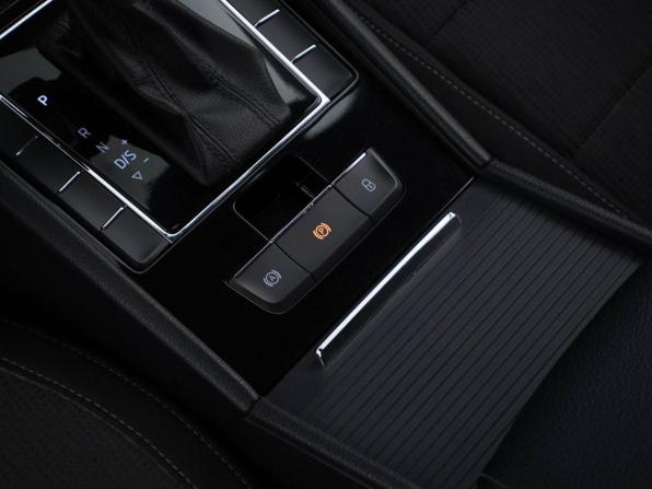 Skoda Superb III с пробегом 2016 года, цена 1 779 040 рублей, 132002 км, лифтбек, Автокод Объявления