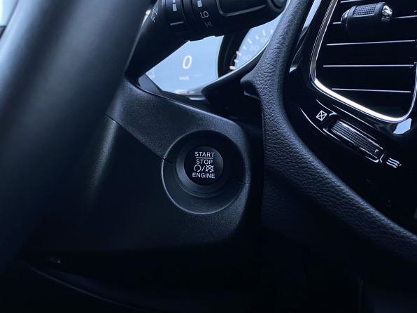 Jeep Compass II с пробегом 2019 года, цена 2 439 000 рублей, 46733 км, внедорожник, Автокод Объявления