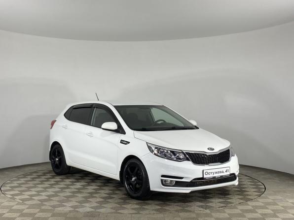 Kia Rio III Рестайлинг с пробегом 2016 года, цена 1 150 000 рублей, 130903 км, хэтчбек, Автокод Объявления