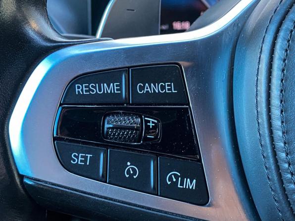 BMW 3 серии VII (G2x) Рестайлинг с пробегом 2022 года, цена 4 995 000 рублей, 57000 км, седан, Автокод Объявления