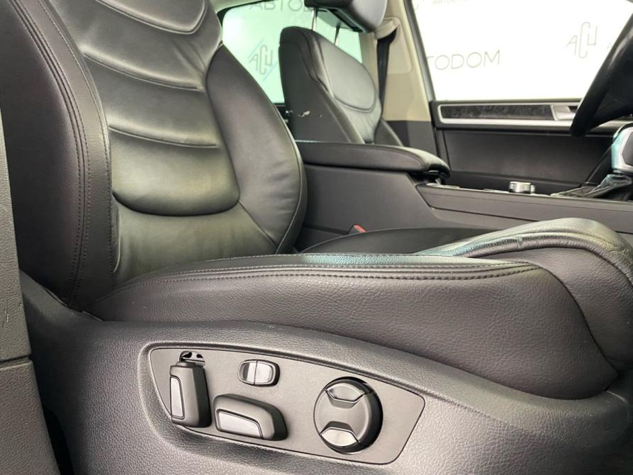 Volkswagen Touareg II Рестайлинг Москва  - изображение 13
