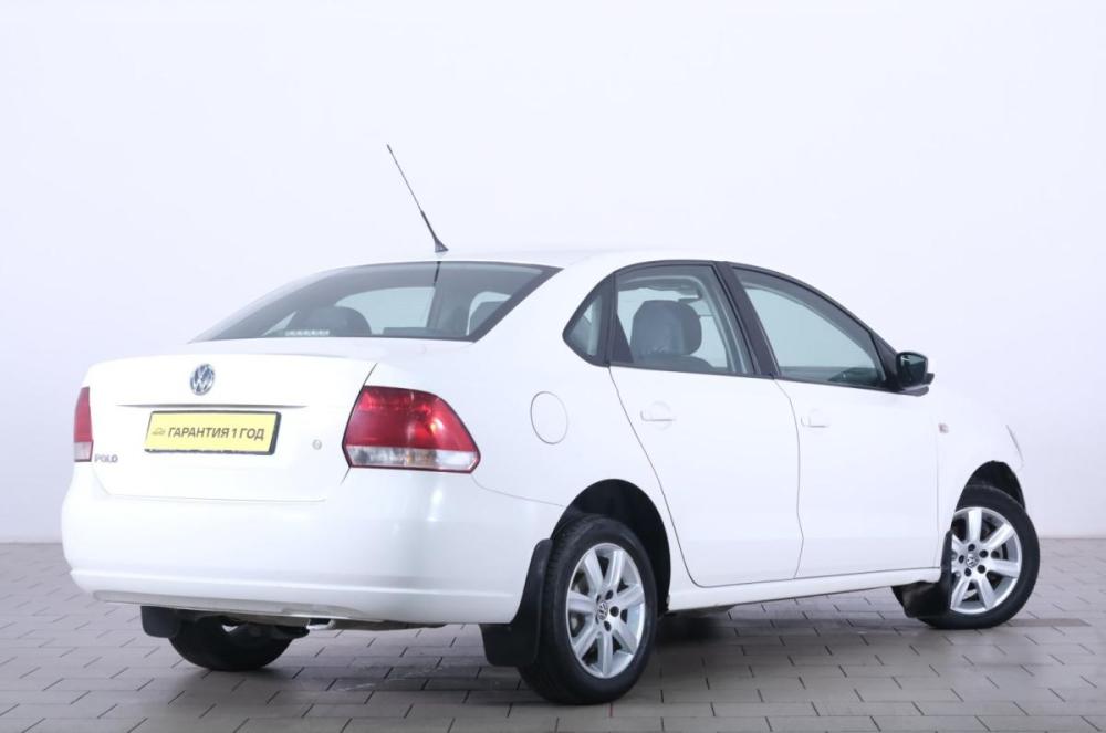 Volkswagen Polo V Омск  - изображение 7
