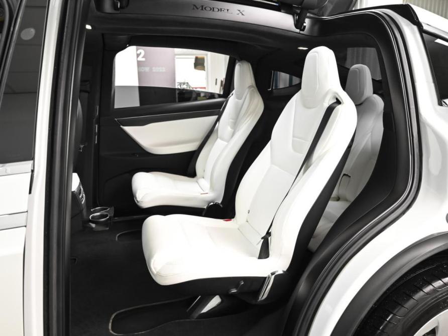 Tesla Model X I Ставрополь  - изображение 12