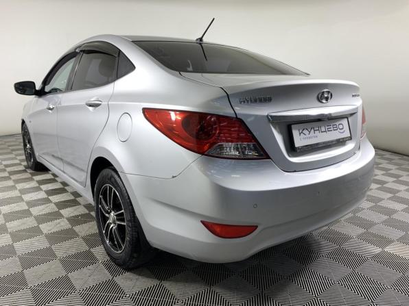Hyundai Solaris I с пробегом 2012 года, цена 685 000 рублей, 260000 км, хэтчбек, Автокод Объявления