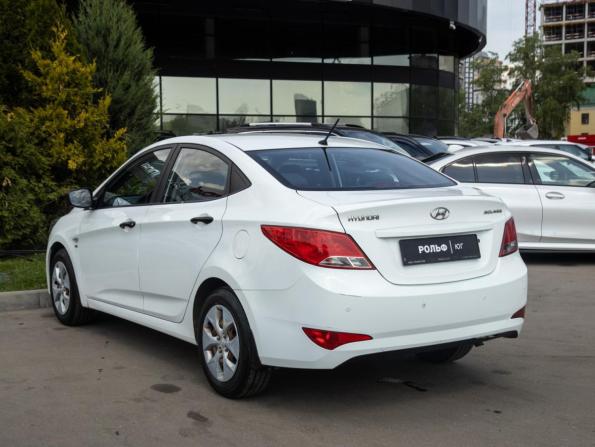 Hyundai Solaris I Рестайлинг с пробегом 2015 года, цена 1 078 000 рублей, 105276 км, седан, Автокод Объявления