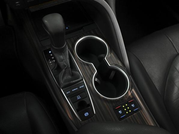 Toyota Camry VIII (XV70) с пробегом 2019 года, цена 2 327 111 рублей, 252377 км, седан, Автокод Объявления