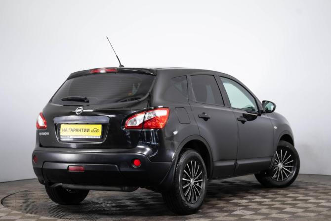 Nissan Qashqai I Рестайлинг с пробегом 2013 года, цена 889 000 рублей, 299345 км, внедорожник, Автокод Объявления
