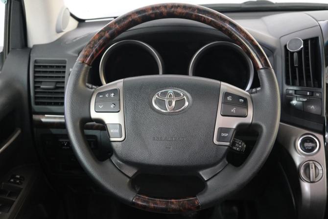 Toyota Land Cruiser 200 Series с пробегом 2010 года, цена 3 199 000 рублей, 340000 км, внедорожник, Автокод Объявления