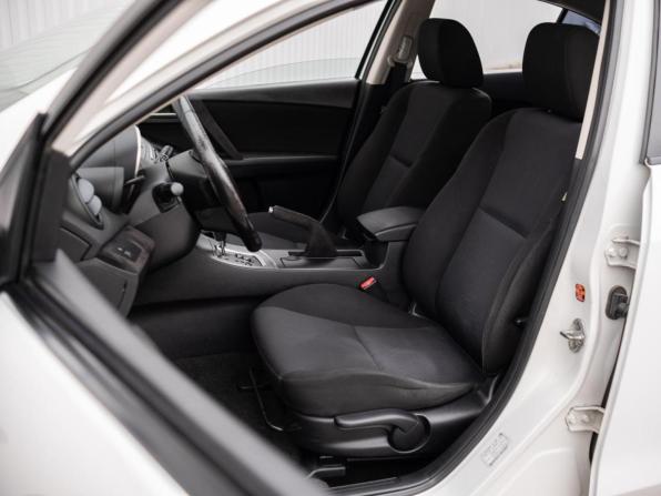 Mazda 3 II (BL) с пробегом 2011 года, цена 815 000 рублей, 235666 км, седан, Автокод Объявления