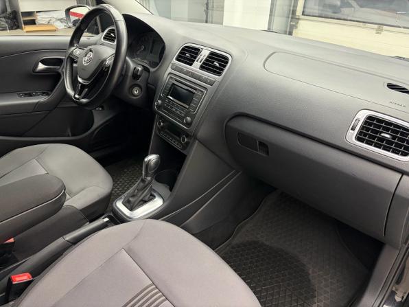 Volkswagen Polo V Рестайлинг с пробегом 2016 года, цена 1 144 000 рублей, 119921 км, седан, Автокод Объявления