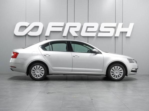 Skoda Octavia III (A7) Рестайлинг с пробегом 2019 года, цена 1 534 000 рублей, 179590 км, лифтбек, Автокод Объявления