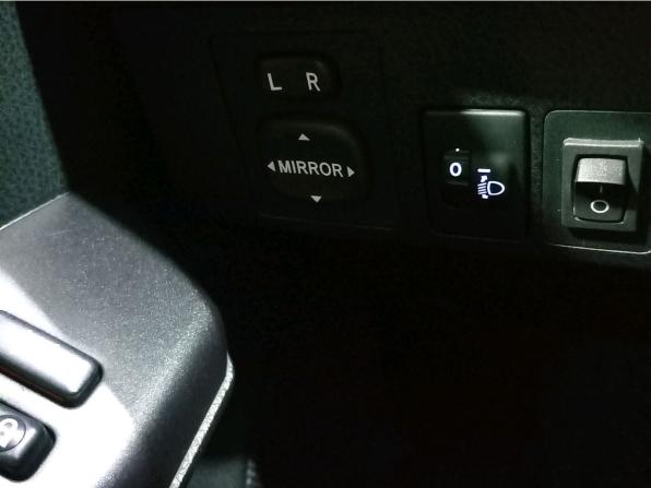 Toyota RAV4 IV (XA40) Рестайлинг с пробегом 2015 года, цена 2 330 000 рублей, 92000 км, внедорожник, Автокод Объявления