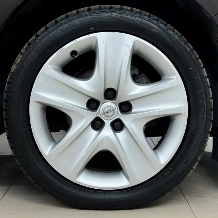 Opel Astra J Рестайлинг с пробегом 2013 года, цена 715 000 рублей, 221662 км, универсал, Автокод Объявления