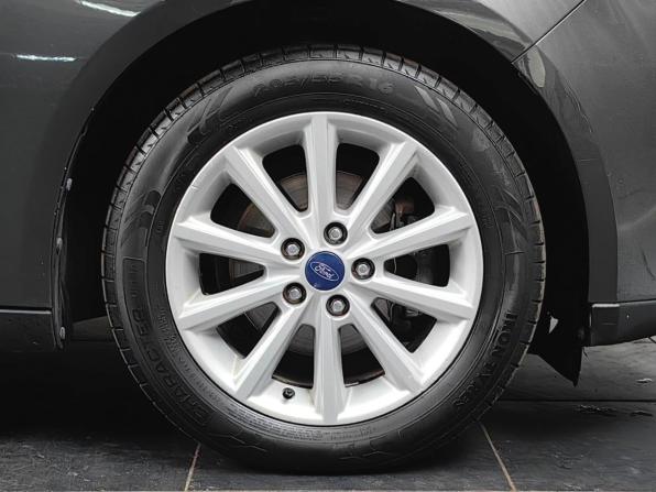 Ford Focus III Рестайлинг с пробегом 2017 года, цена 888 000 рублей, 256211 км, универсал, Автокод Объявления
