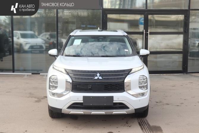 Mitsubishi Outlander IV с пробегом 2023 года, цена 4 015 000 рублей, 10 км, внедорожник, Автокод Объявления