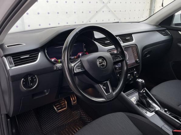 Skoda Octavia III (A7) Рестайлинг с пробегом 2020 года, цена 2 400 000 рублей, 125776 км, лифтбек, Автокод Объявления