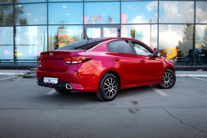 Kia Rio IV Рестайлинг с пробегом 2021 года, цена 1 449 000 рублей, 177324 км, седан, Автокод Объявления