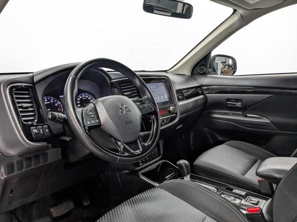 Mitsubishi Outlander III Рестайлинг 3 с пробегом 2021 года, цена 2 650 000 рублей, 76045 км, внедорожник, Автокод Объявления