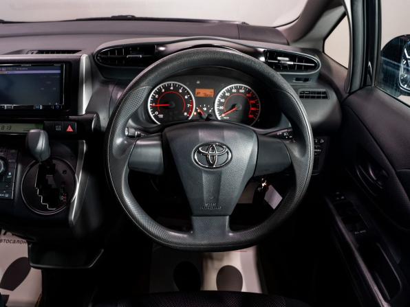Toyota Wish II Рестайлинг с пробегом 2015 года, цена 1 435 000 рублей, 198321 км, минивэн, Автокод Объявления