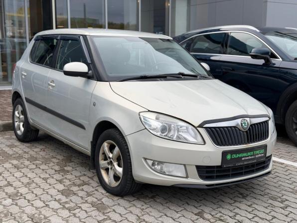 Skoda Fabia II Рестайлинг с пробегом 2012 года, цена 694 000 рублей, 184721 км, хэтчбек, Автокод Объявления