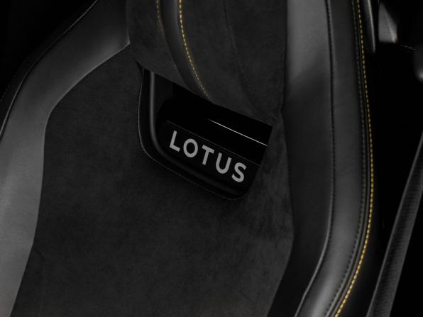 Lotus Emira с пробегом 2023 года, цена 16 840 000 рублей, 4148 км, купе, Автокод Объявления