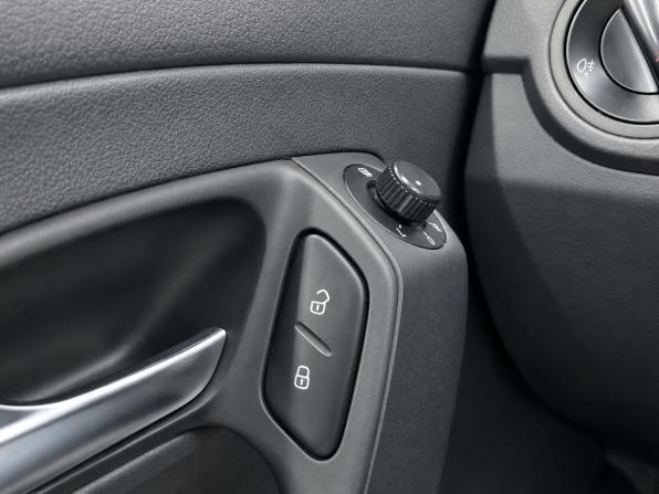 Volkswagen Polo V Рестайлинг с пробегом 2018 года, цена 1 089 000 рублей, 148131 км, седан, Автокод Объявления