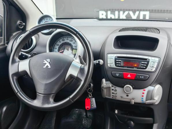 Peugeot 107 I Рестайлинг 2 с пробегом 2012 года, цена 360 000 рублей, 132000 км, хэтчбек, Автокод Объявления