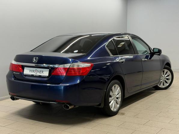 Honda Accord IX с пробегом 2013 года, цена 1 290 000 рублей, 274687 км, седан, Автокод Объявления