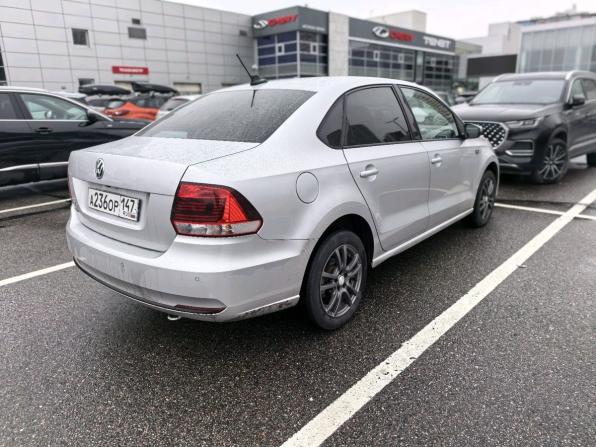 Volkswagen Polo V Рестайлинг с пробегом 2018 года, цена 1 095 000 рублей, 89680 км, седан, Автокод Объявления