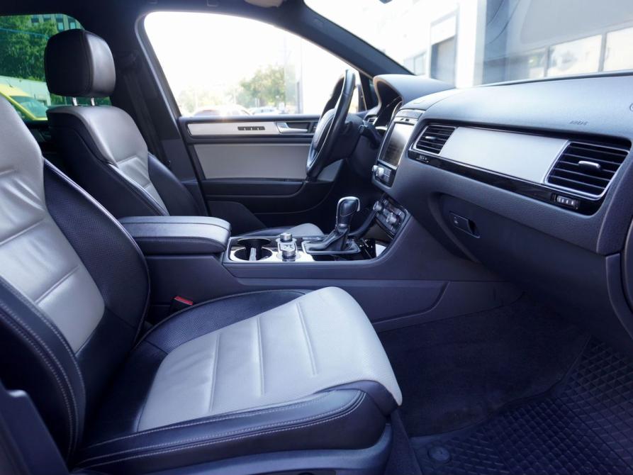 Volkswagen Touareg II Рестайлинг Москва  - изображение 11