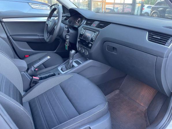 Skoda Octavia III (A7) Рестайлинг с пробегом 2018 года, цена 1 794 000 рублей, 72151 км, лифтбек, Автокод Объявления