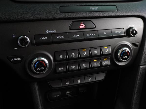 Kia Sportage IV Рестайлинг с пробегом 2020 года, цена 2 491 000 рублей, 61973 км, внедорожник, Автокод Объявления