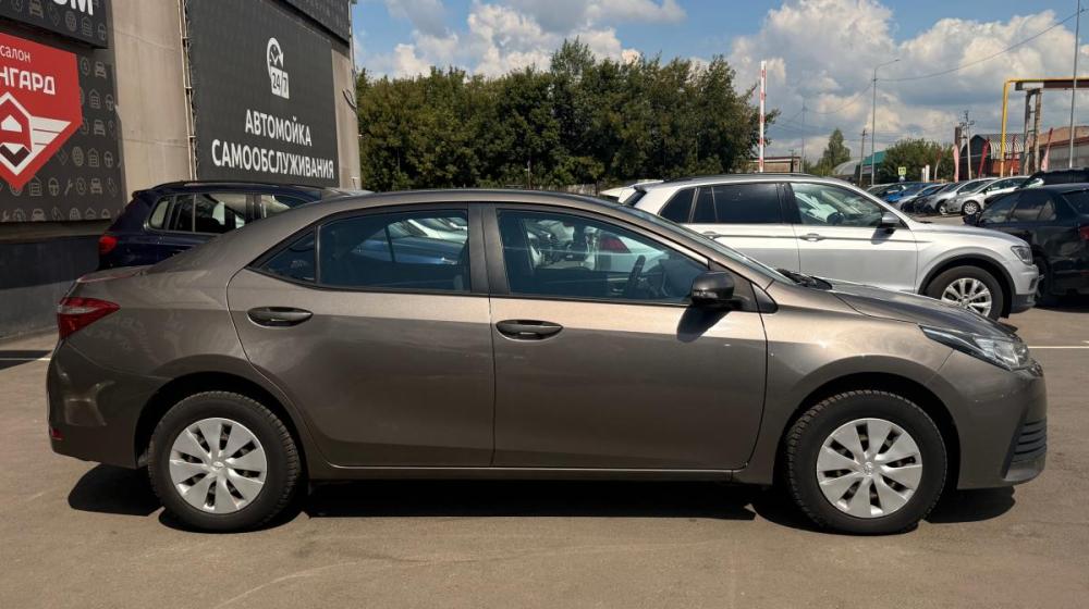 Toyota Corolla XI (E160 E170 E180) Рестайлинг 1 Альметьевск  - изображение 8
