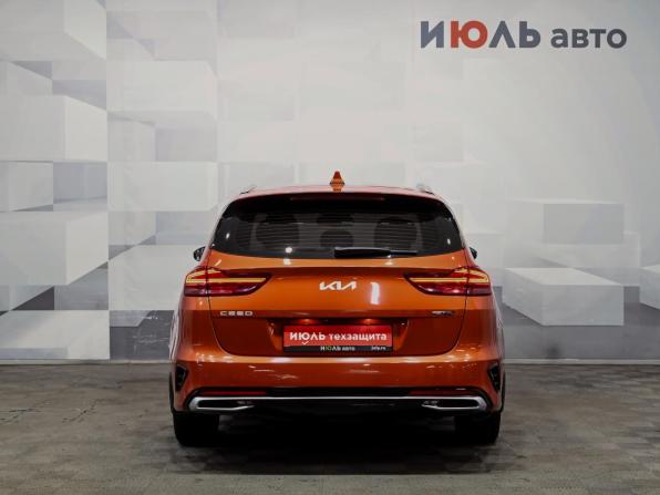 Kia Ceed III Рестайлинг с пробегом 2021 года, цена 2 450 000 рублей, 95608 км, универсал, Автокод Объявления