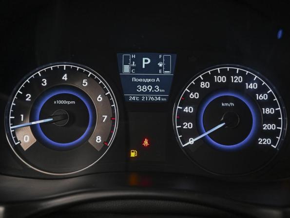 Hyundai Solaris I Рестайлинг с пробегом 2015 года, цена 1 210 000 рублей, 217634 км, седан, Автокод Объявления