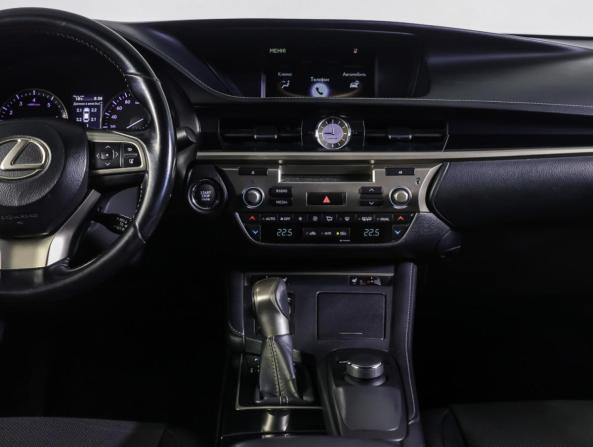 Lexus ES VI Рестайлинг с пробегом 2016 года, цена 2 290 000 рублей, 224424 км, седан, Автокод Объявления