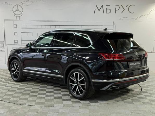 Volkswagen Touareg III с пробегом 2022 года, цена 7 500 000 рублей, 65000 км, внедорожник, Автокод Объявления