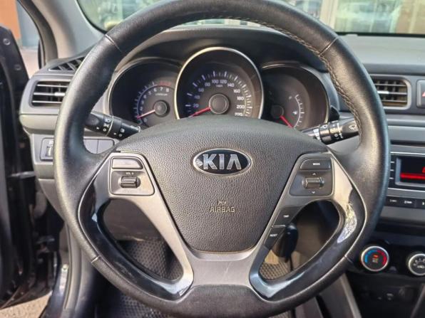 Kia Rio III с пробегом 2015 года, цена 850 000 рублей, 178920 км, седан, Автокод Объявления