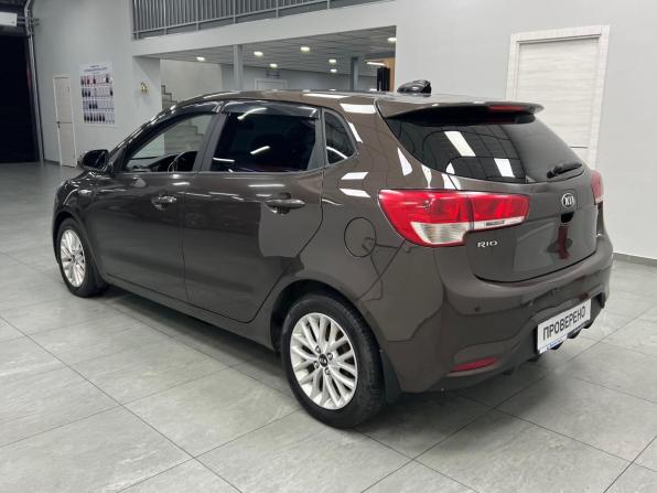 Kia Rio III Рестайлинг с пробегом 2017 года, цена 1 149 000 рублей, 151464 км, хэтчбек, Автокод Объявления