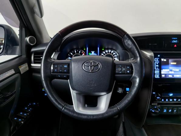 Toyota Fortuner II с пробегом 2018 года, цена 3 249 000 рублей, 198480 км, внедорожник, Автокод Объявления