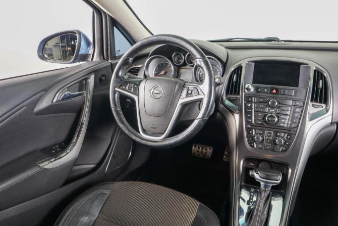 Opel Astra J с пробегом 2011 года, цена 519 000 рублей, 209000 км, хэтчбек, Автокод Объявления