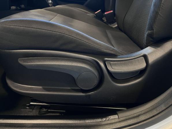 Kia Rio IV Рестайлинг с пробегом 2021 года, цена 1 395 000 рублей, 135838 км, хэтчбек, Автокод Объявления
