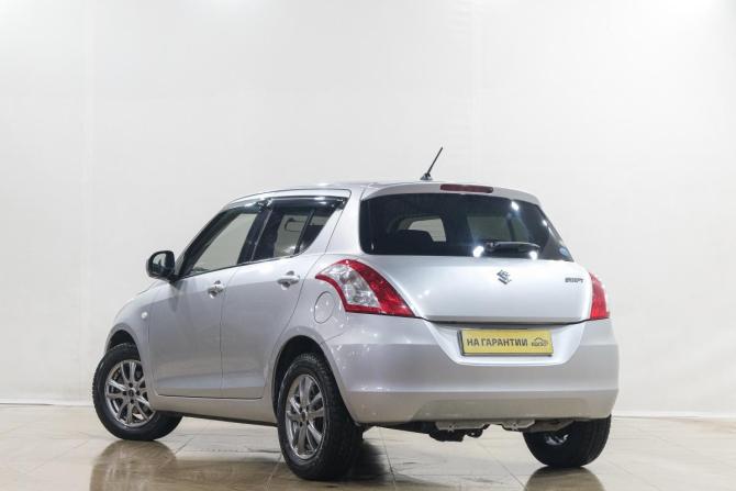 Suzuki Swift IV с пробегом 2014 года, цена 799 000 рублей, 171000 км, хэтчбек, Автокод Объявления
