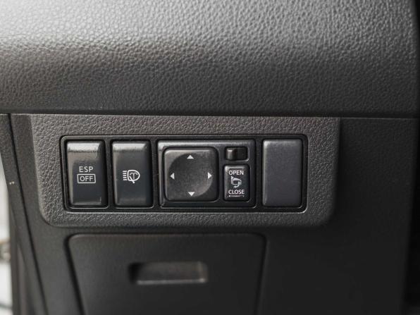 Nissan Tiida I Рестайлинг с пробегом 2013 года, цена 830 000 рублей, 192600 км, хэтчбек, Автокод Объявления