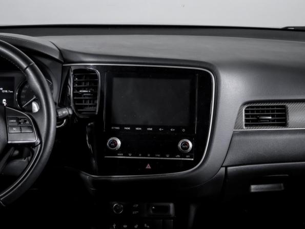 Mitsubishi Outlander III Рестайлинг 3 с пробегом 2021 года, цена 2 950 000 рублей, 93200 км, внедорожник, Автокод Объявления